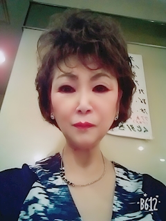 プロフィール写真12・恵子ママ｜セリフォス・セリフォス - ミナミのスナック