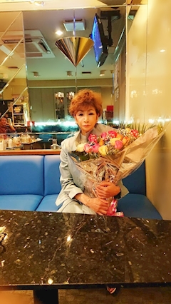 プロフィール写真10・恵子ママ｜セリフォス・セリフォス - ミナミのスナック