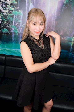 プロフィール写真4・アイラ｜Mabuhay・マブハイ - 中洲のインターナショナルパブ