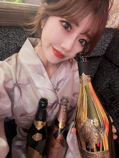 プロフィール写真6・六條 あゆ|Girls bar MILLION・ミリオン - 名古屋 名駅のガールズバー