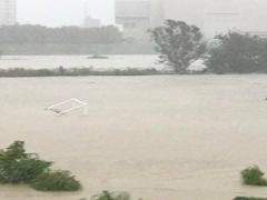 店長「10月12日(土)は臨時休業します！」