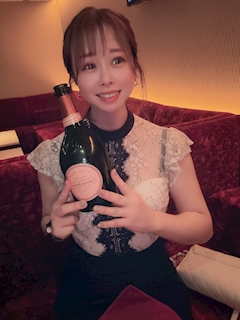 プロフィール写真10・🦕日向 花菜🦕｜First Lounge Liber・リベル - 名古屋 錦のクラブ/ラウンジ