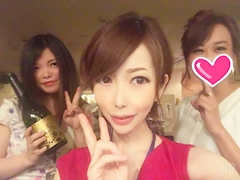 あさみ「美女と❤️(゜▽゜*)」