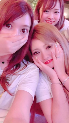 髭店長(毎日飲み歩きたい)「本日Tシャツ水着イベント‼️」