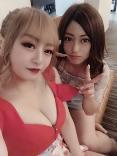 髭店長(毎日飲み歩きたい)「八月最後の土夜はどうお過ごしでしょうか⁉️」