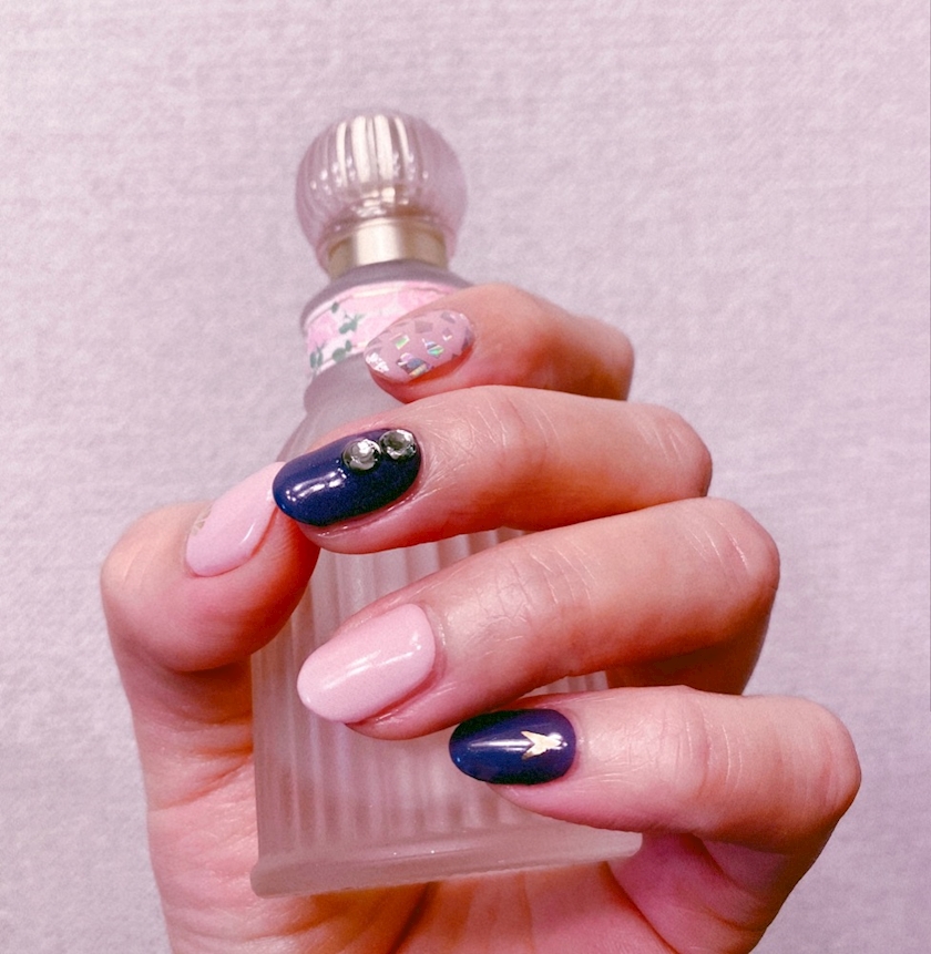 横着セルフネイル 薫子 赤坂 熟女キャバクラ Mrs J 赤坂 ポケパラ