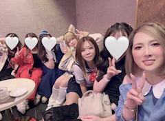 しほ「ハロウィン写真集～🧸」