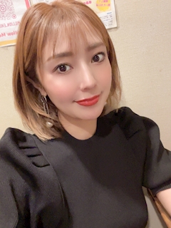プロフィール写真2・平山愛美副社長｜Bunny’s Bar MILLION  ススキノ5条通店・ミリオン - すすきののガールズバー