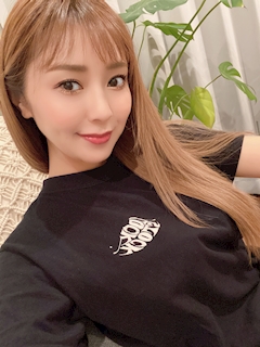 プロフィール写真3・平山愛美副社長｜Bunny’s Bar MILLION  ススキノ5条通店・ミリオン - すすきののガールズバー