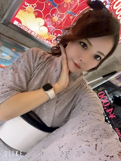 プロフィール写真2・もも|Bar Color・カラー - 中洲のガールズバー