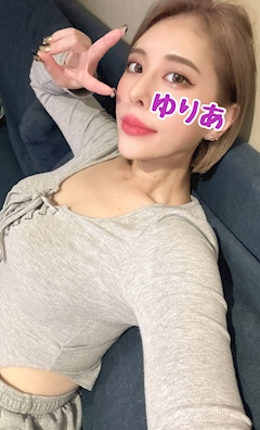 ゆりあ