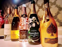 椎名 乃亜　Ambiente👠「シャンパーン並んだぁぁ🥂」
