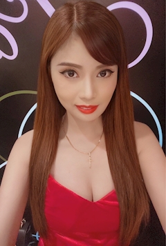 プロフィール写真2・❤️ Aira ❤️ (アイラちゃん)|CLUB PARIS・パリス - 名古屋 栄のインターナショナルパブ