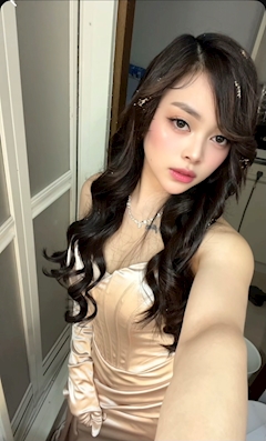 プロフィール写真4・KARA|NYNY・ニューヨークニューヨーク - 名古屋 栄のインターナショナルパブ