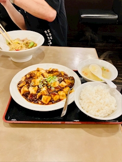 🐟🌷平目めしべ🌷🐟「🍜東京餃子軒🥟」
