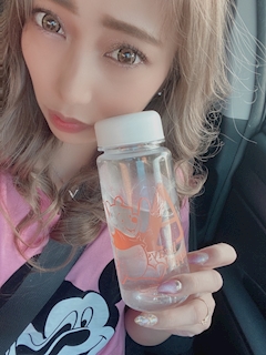 あずさ「M y B o t t l e 🙃」
