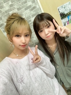 あずさ「1 日 目 🫡 🩷」