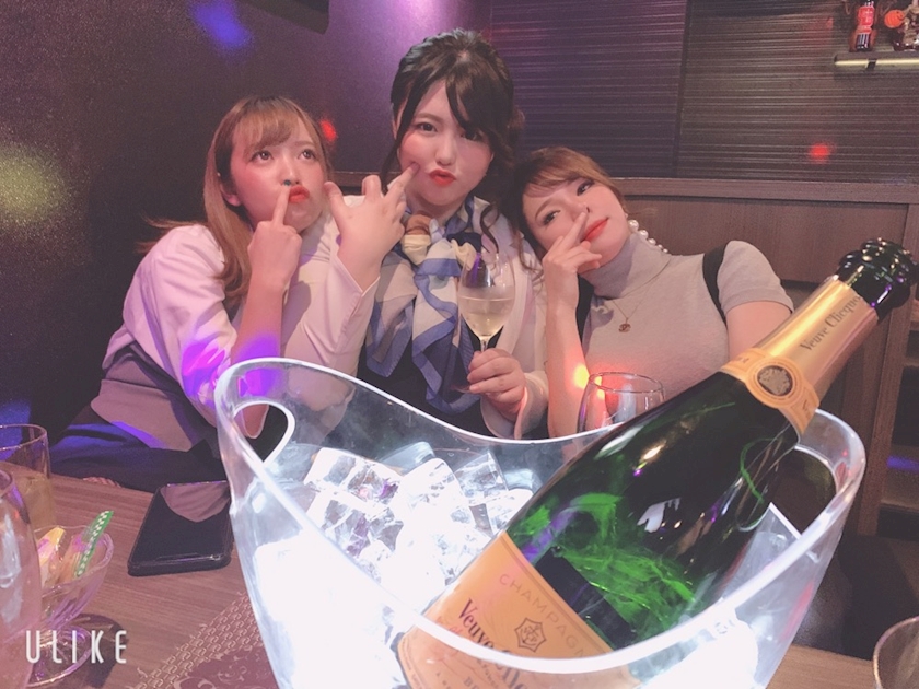 飲み屋の女の子にモテる方法 輝 Free Lounge Star Rain スターレイン すすきのクラブ ラウンジ ポケパラ