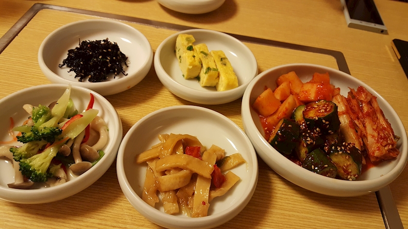 韓国料理 チヂミでお 美樹ママ Oz Grande オズグランデ ミナミのラウンジ クラブ ポケパラ