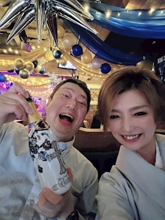 美樹ママ「ミナミのお兄ちゃんの誕生日祝い～🎵」