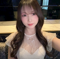 優月 あや菜