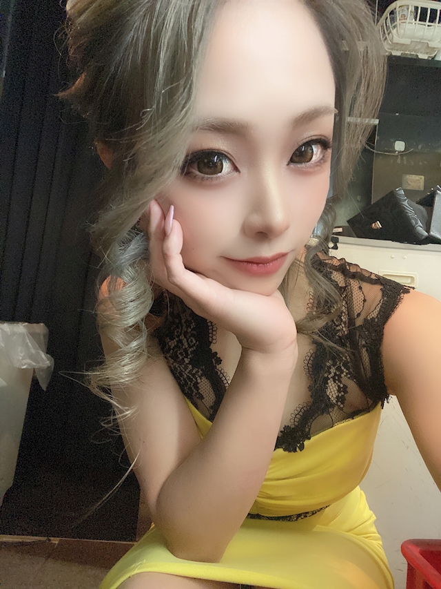 プロフィール写真9・やの あやの｜祇園 キャバクラ・ホワイトナイト