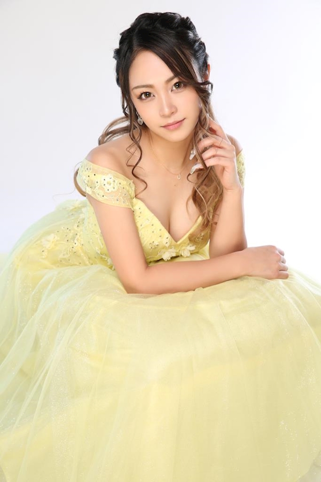 プロフィール写真2・やの あやの｜祇園 キャバクラ・ホワイトナイト