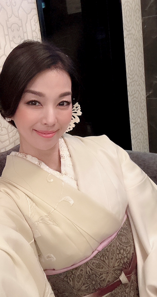 プロフィール写真4・まみ｜ミナミ キャバクラ・シュシュール ハレ