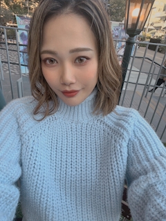 つきな「おはよん🤍」