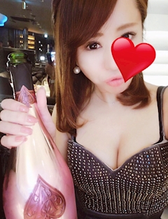 プロフィール写真4・＿＿しおり💙✩｜大阪 熟女キャバクラ・Mrs.J ミナミ