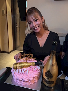 プロフィール写真1・優紀｜7LUCK・セブンラック - 池袋西口のパブ/スナック