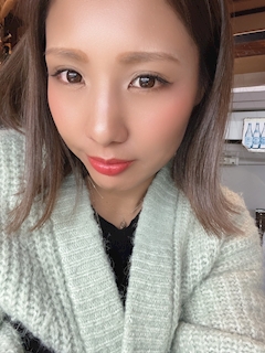 MIDORI「🥂🥂🥂☺️🥂🥂🥂」