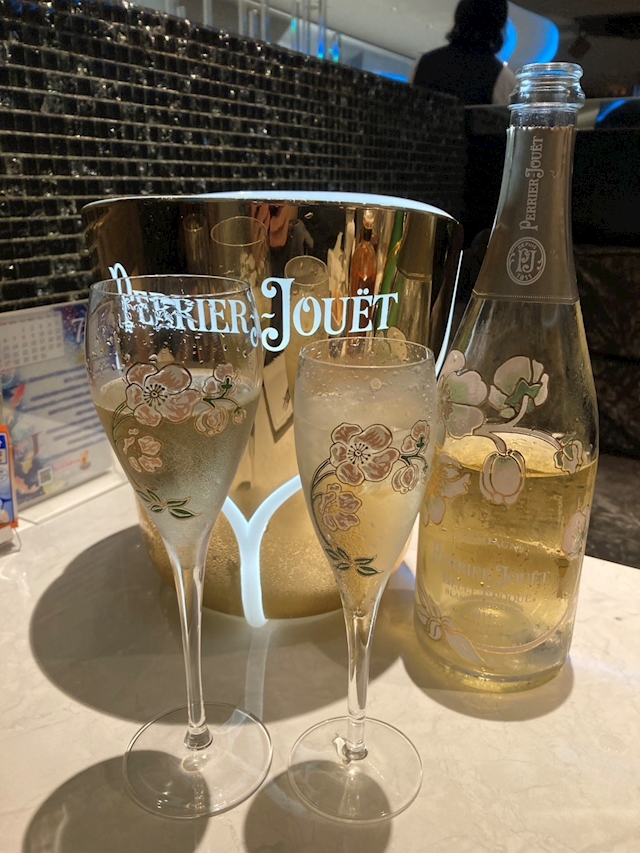 プロフィール写真5・☆°💙  姫     香  💙 *☆｜大阪 熟女キャバクラ・Mrs.J ミナミ