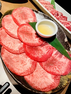 米倉 あやめ「🥩🥩🥩」
