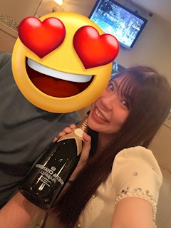 米倉 あやめ「✌️」