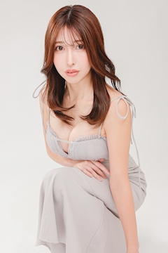 プロフィール写真2・夏目 梨仔｜BARCELONA Lounge 凛・リン - すすきのクラブ/ラウンジ