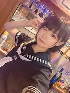 プロフィール写真19・めい🌱🍒　Loose sock｜CAFE&BAR 19・ナインティーン - 仙台駅西口のガールズバー