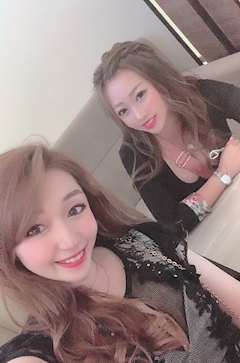 愛川 ゆず「出勤したよ今日は出勤」