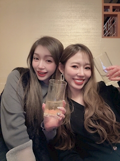 愛川 ゆず「🍺（>。<）ﾌﾟﾊｧｰ」