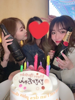 愛川 ゆず「火曜日～♪」