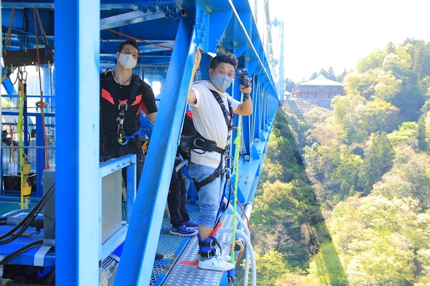バンジージャンプ ティガー Girl S Bar Muses ミューゼス 町田のガールズバー ポケパラ