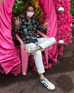 プロフィール写真1・レノン｜
