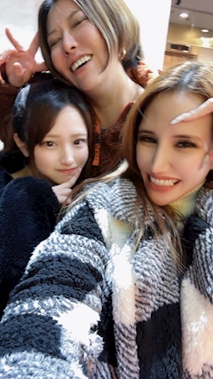 代表　高橋玲奈『れおん』「年末年始営業日のお知らせ」