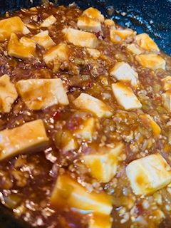 あいり「👩‍🍳🔥🥘」