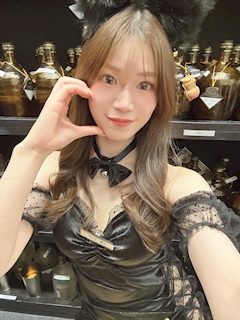 プロフィール写真9・王華 りょう|RICH 金山・リッチカナヤマ - 名古屋 金山のガールズバー