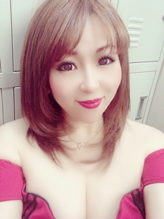 あや「こんばんは❤️」