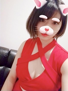 プロフィール写真2・ちひろ|ミナミ ラウンジ・白い虹