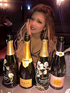 プロフィール写真1・ももか｜梅田のキャバクラ　ノヴァ