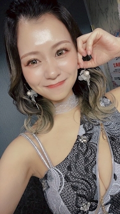 愛原 咲菜「そろそろあの技使えそう🦲」