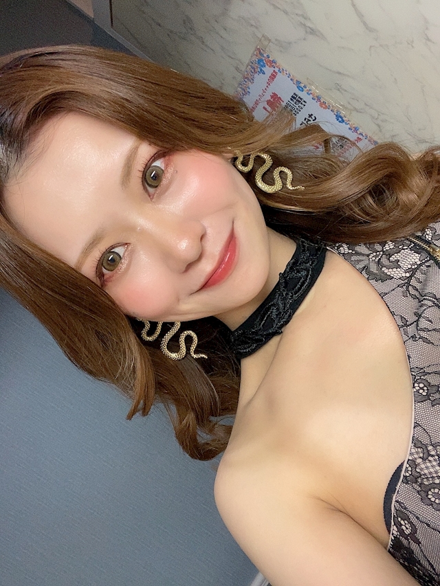 プロフィール写真3・愛原 咲菜｜岐阜 柳ヶ瀬 キャバクラ・ダーム